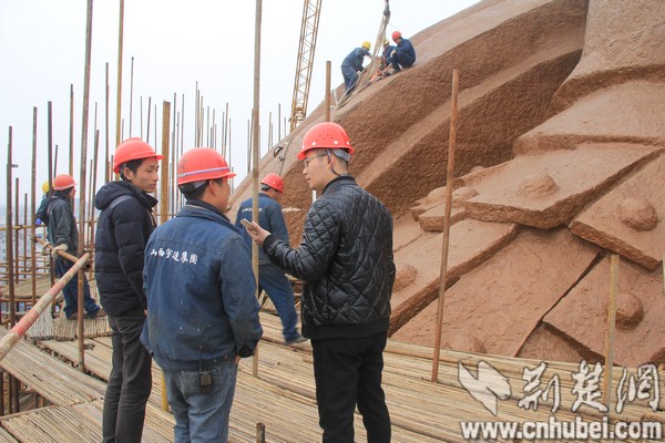 現(xiàn)全球最大關(guān)公青銅雕像，目測(cè)宇達(dá)施工（圖）